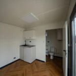Conteneur modèle Helsinki 8×3 mètres avec sanitaires et cuisine – Image 8